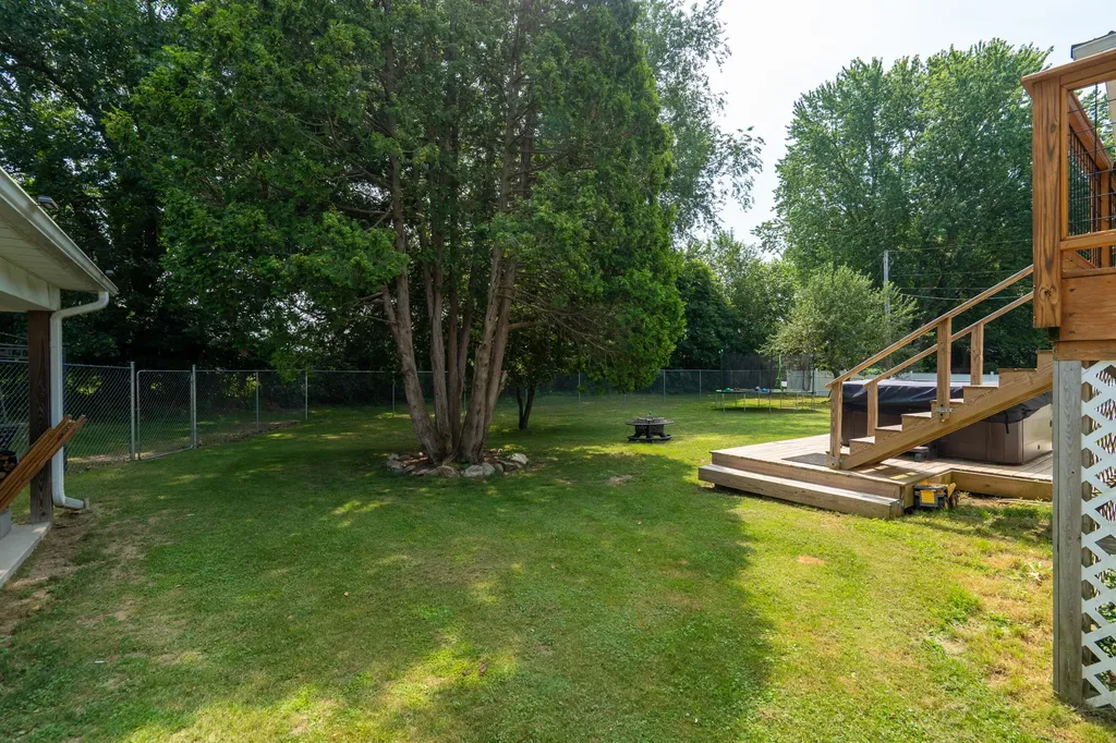 57089 Linda Avenue Lockport Township MI 49093