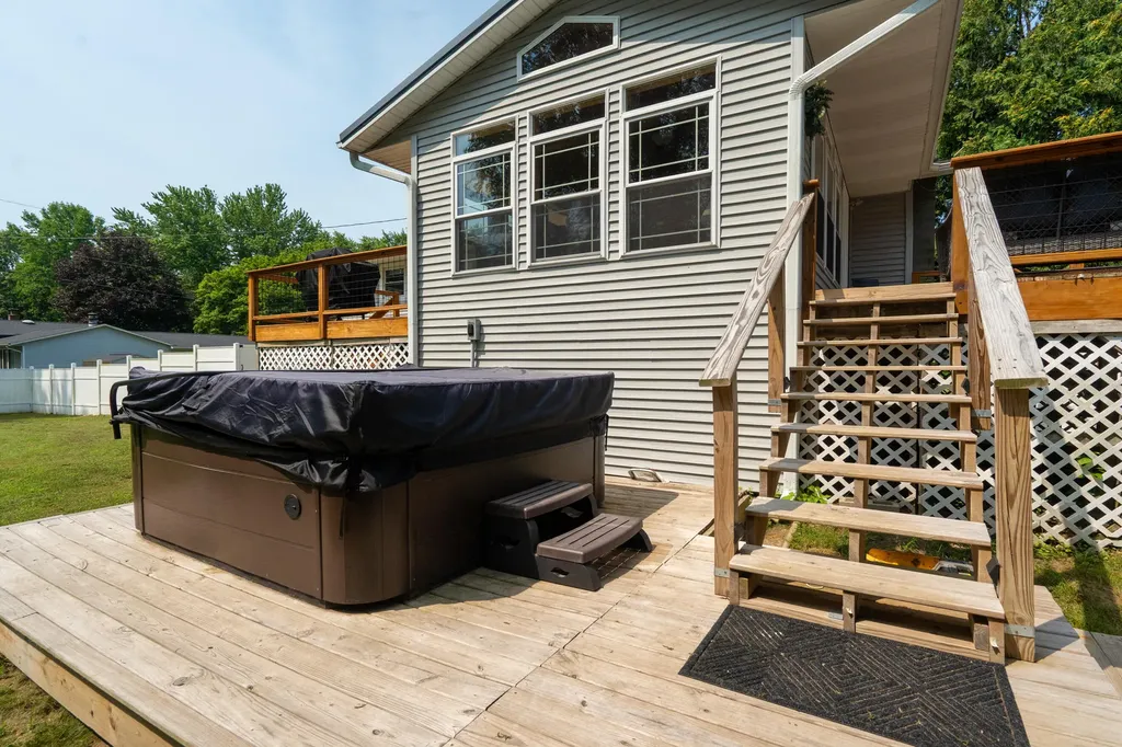 57089 Linda Avenue Lockport Township MI 49093
