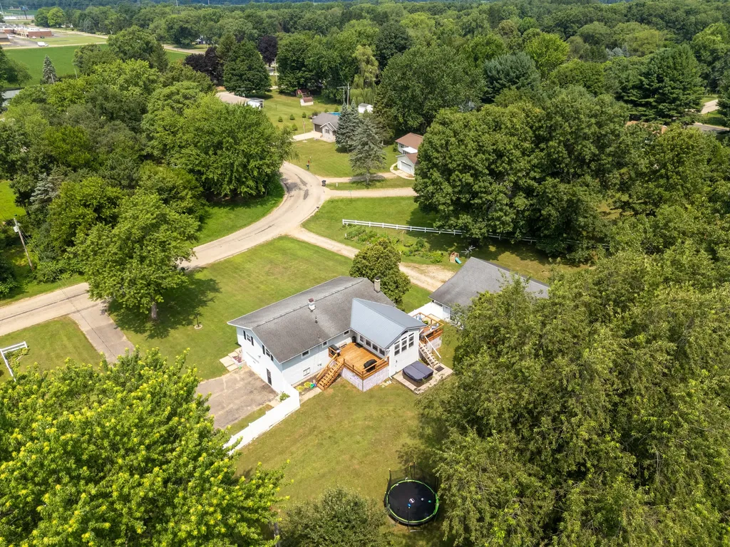 57089 Linda Avenue Lockport Township MI 49093