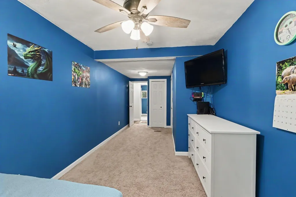 1667 Oakwood Trail Valley Township MI 49010