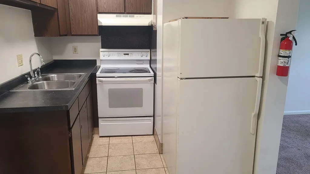 1828 Winton Avenue Kalamazoo City MI 49001
