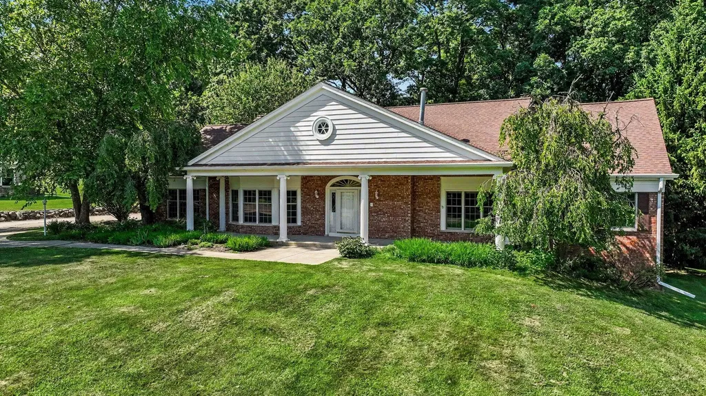 3004 Brandywine Road Kalamazoo City MI 49008