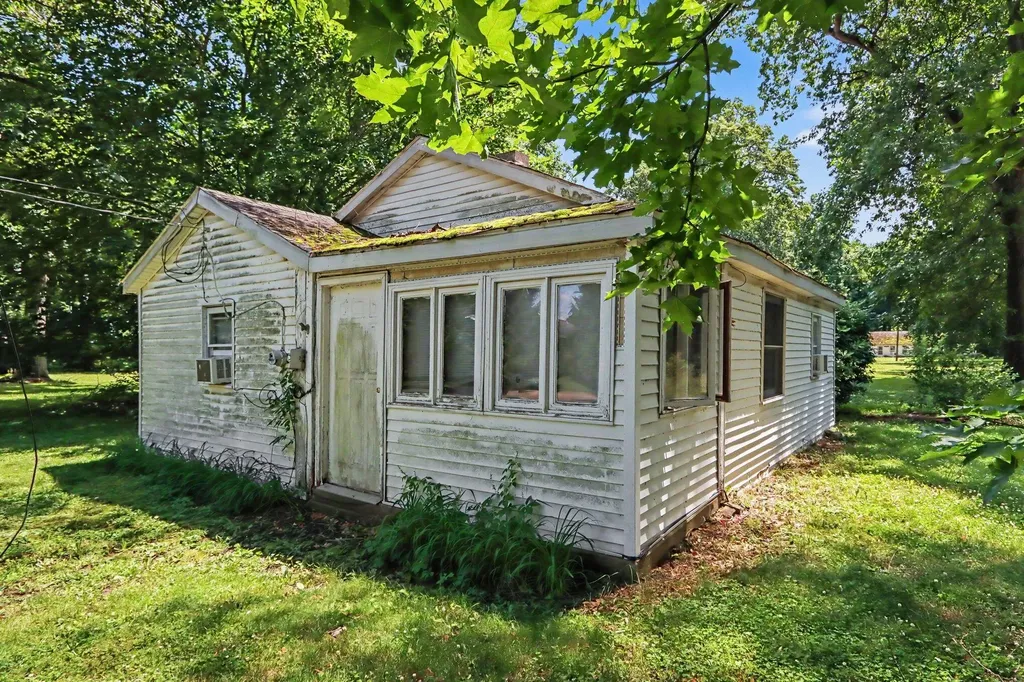 600 Grove Street Brady Township MI 49097