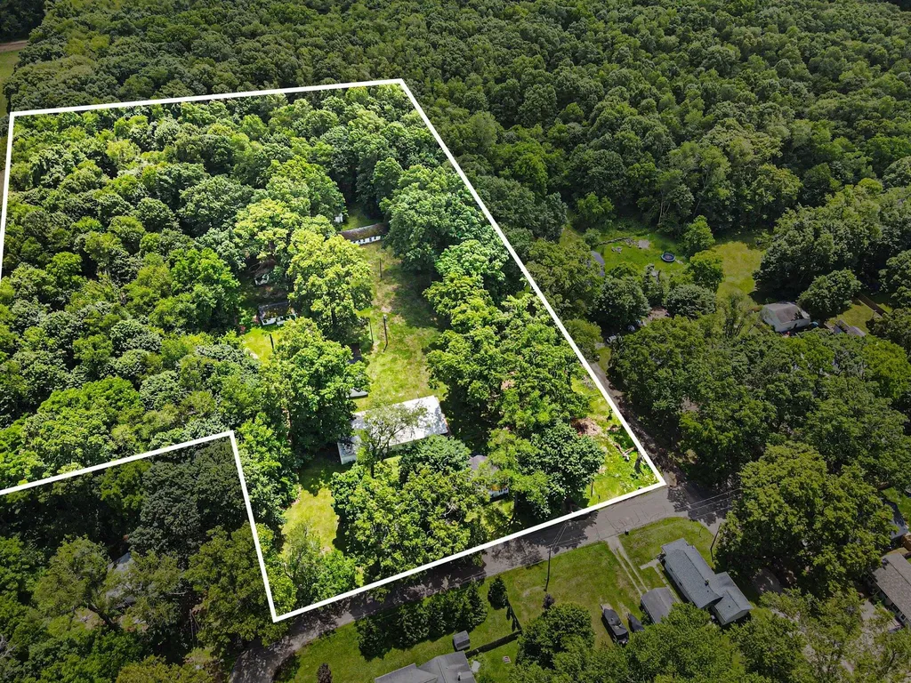 600 Grove Street Brady Township MI 49097