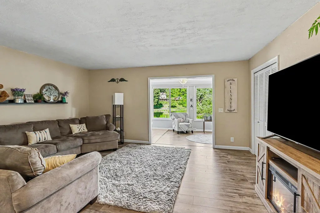 12144 S Sherman Lake Drive Ross Township MI 49012