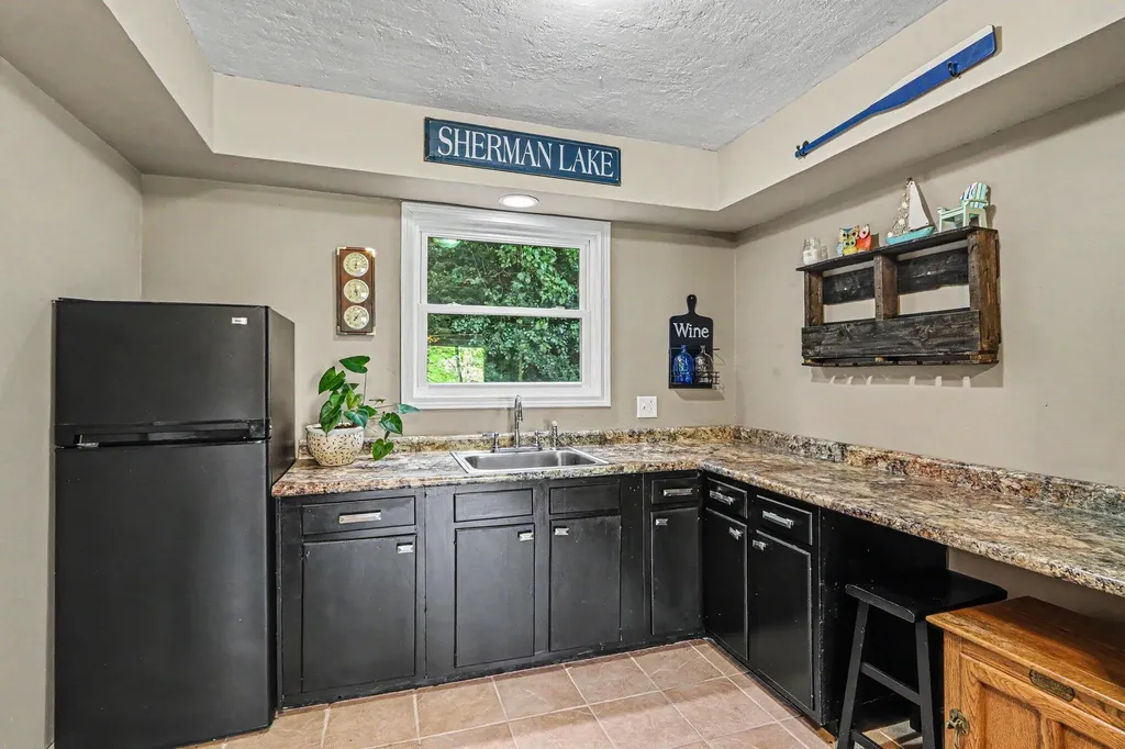 12144 S Sherman Lake Drive Ross Township MI 49012