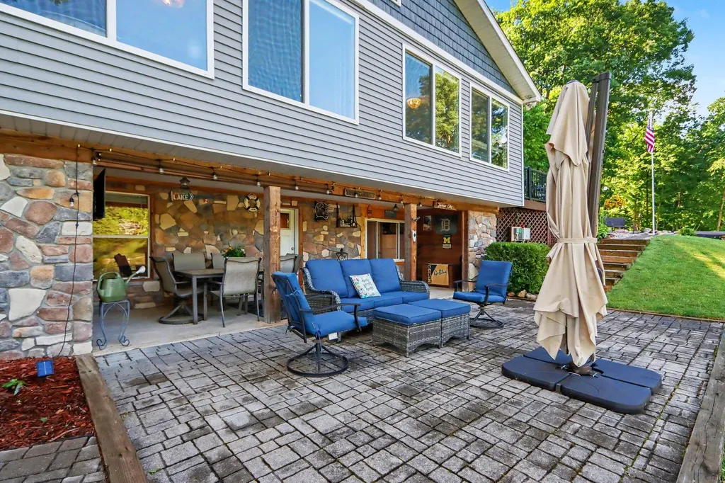 12144 S Sherman Lake Drive Ross Township MI 49012