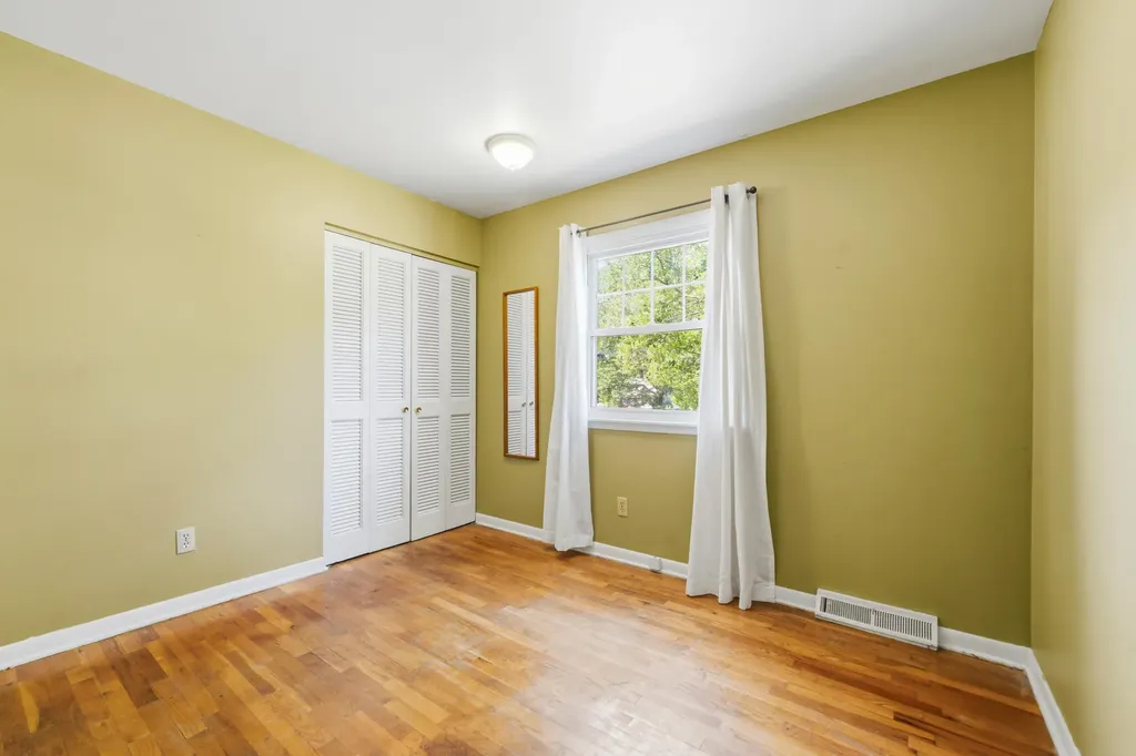 1818 Skyler Drive Kalamazoo City MI 49008