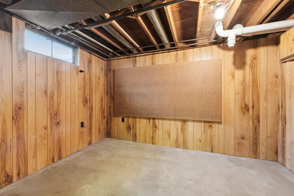 1818 Skyler Drive Kalamazoo City MI 49008
