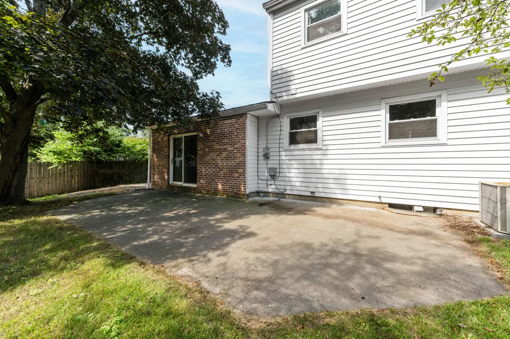 1818 Skyler Drive Kalamazoo City MI 49008
