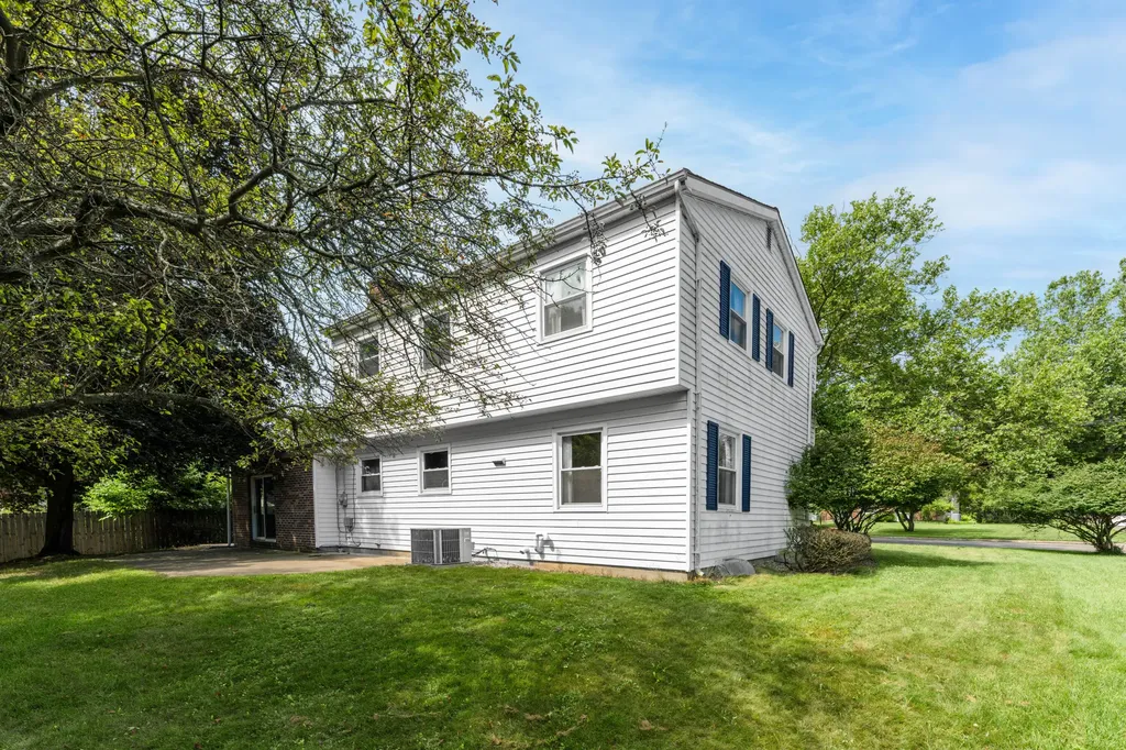 1818 Skyler Drive Kalamazoo City MI 49008