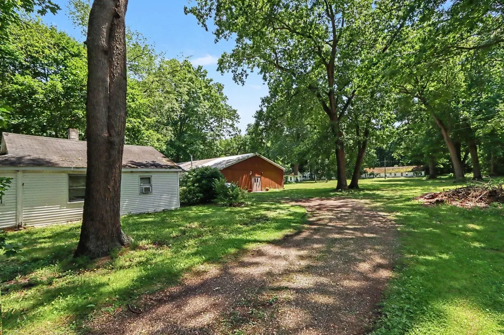540 Grove Street Brady Township MI 49097
