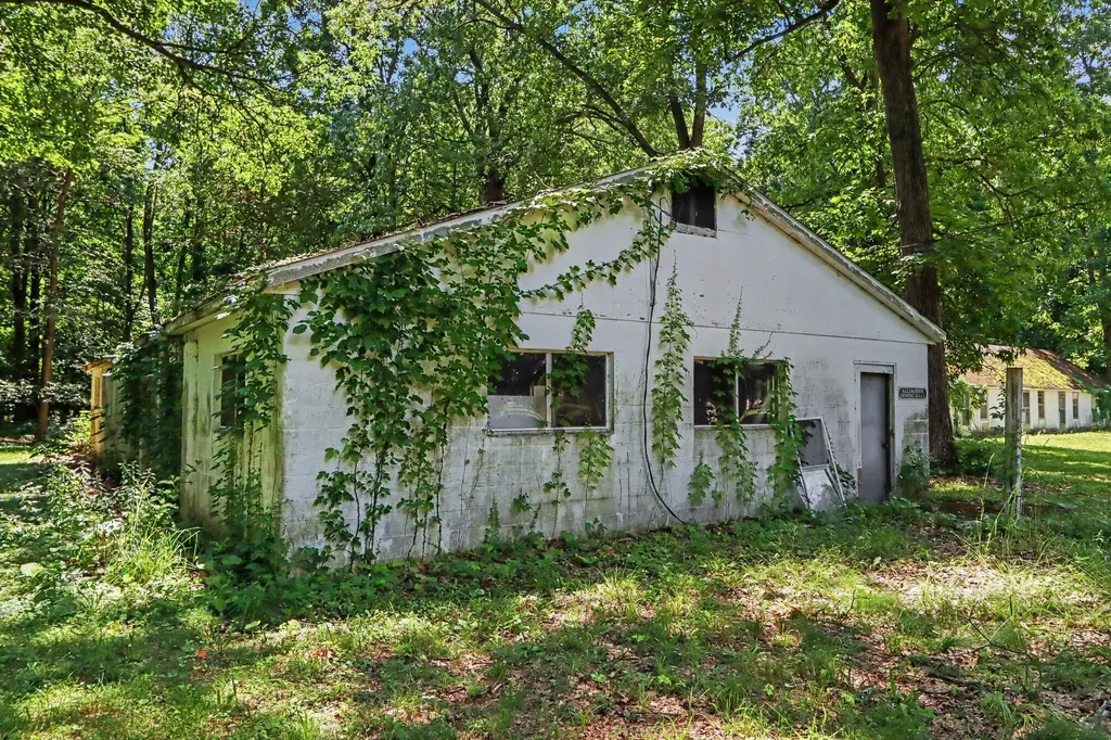 540 Grove Street Brady Township MI 49097