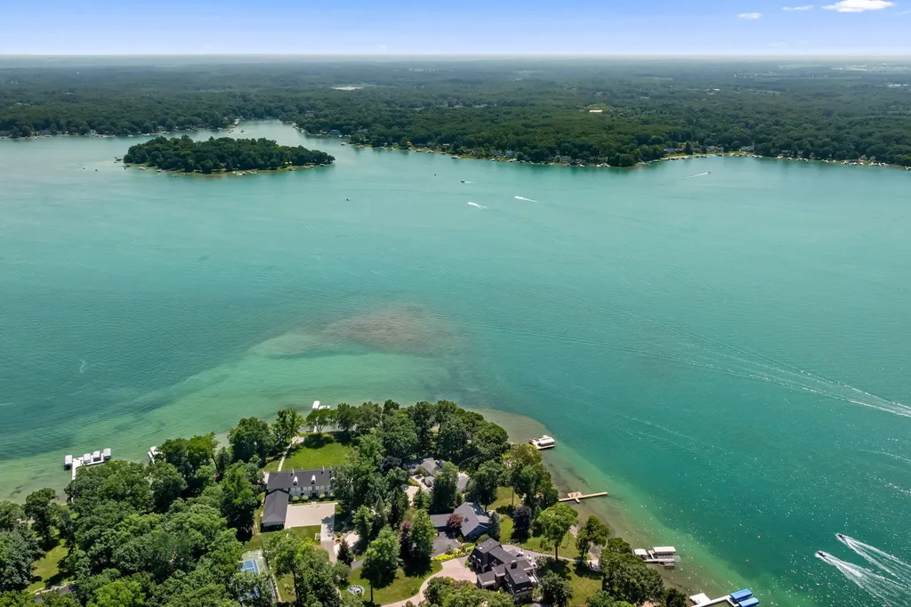 3052 Oakdale Avenue Ross Township MI 49060