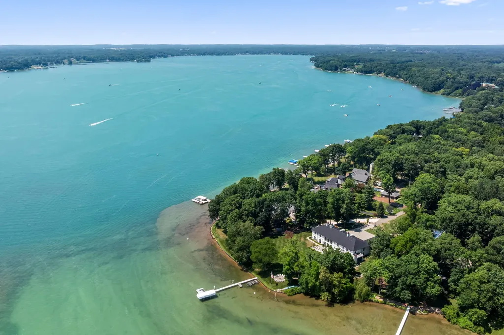3052 Oakdale Avenue Ross Township MI 49060