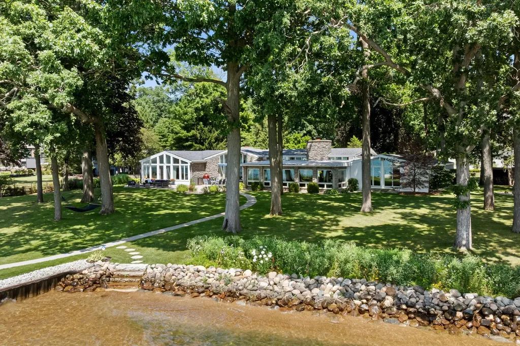 3052 Oakdale Avenue Ross Township MI 49060