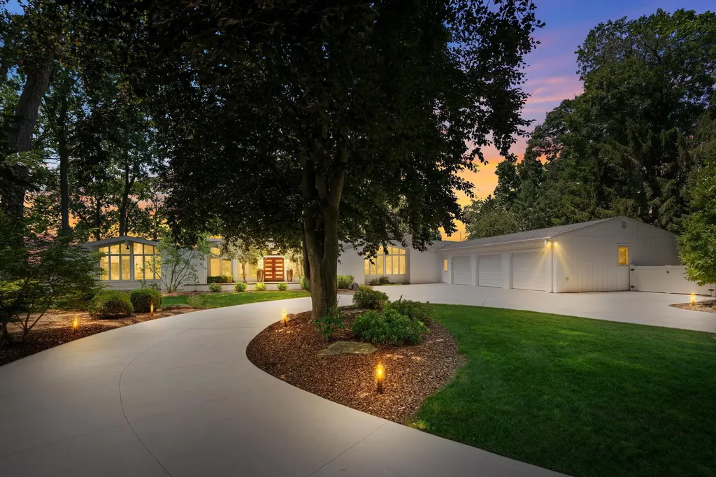 3052 Oakdale Avenue Ross Township MI 49060