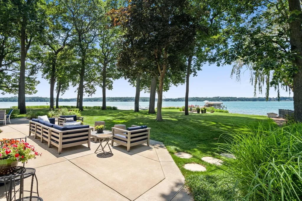 3052 Oakdale Avenue Ross Township MI 49060