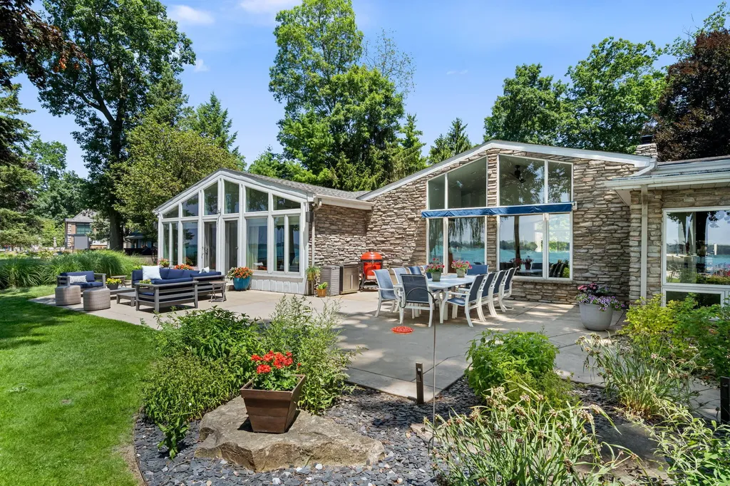 3052 Oakdale Avenue Ross Township MI 49060