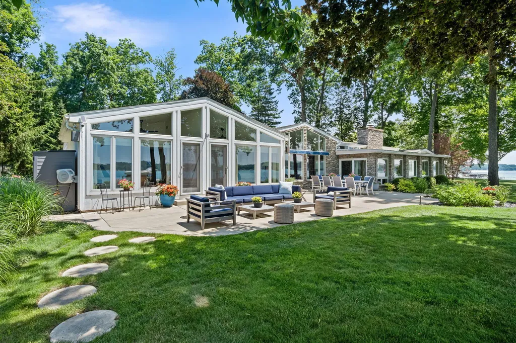 3052 Oakdale Avenue Ross Township MI 49060