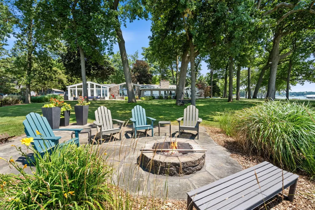 3052 Oakdale Avenue Ross Township MI 49060