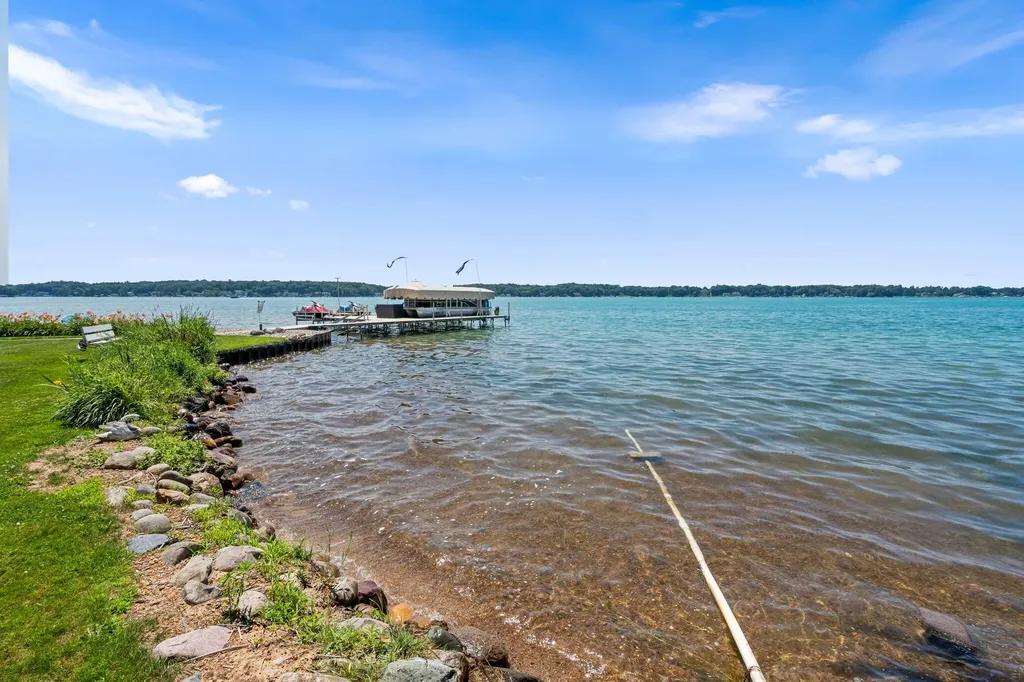 3052 Oakdale Avenue Ross Township MI 49060