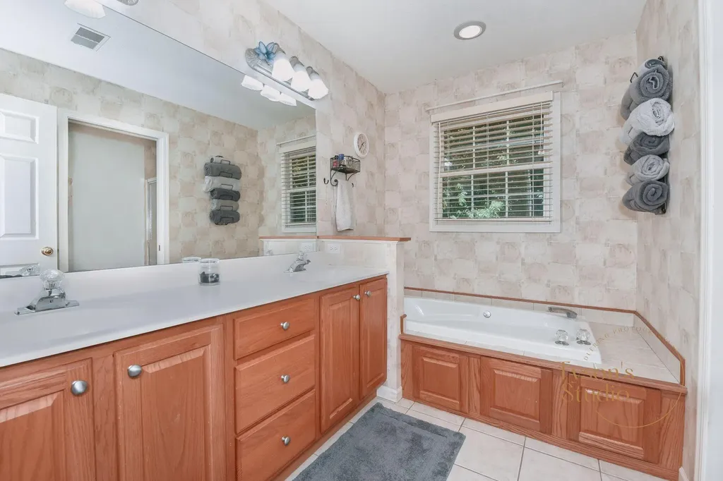 275 Jacaranda Drive Battle Creek City MI 49015