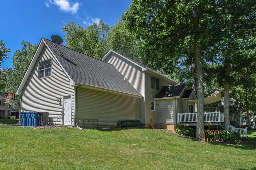 275 Jacaranda Drive Battle Creek City MI 49015