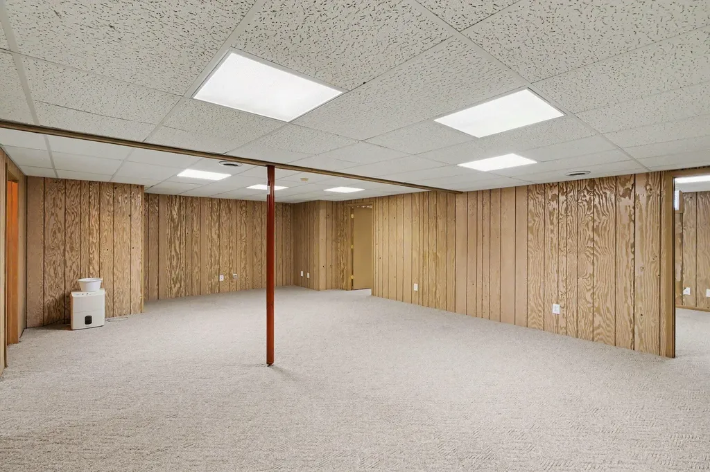 31421 64th Avenue Antwerp Township MI 49065