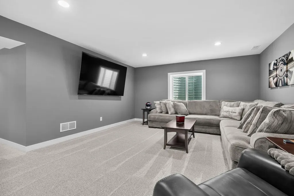 315 Prairiewood Drive Otsego Township MI 49078