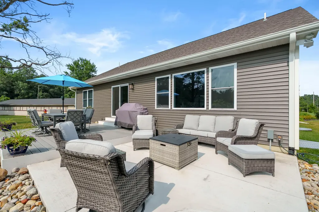 315 Prairiewood Drive Otsego Township MI 49078