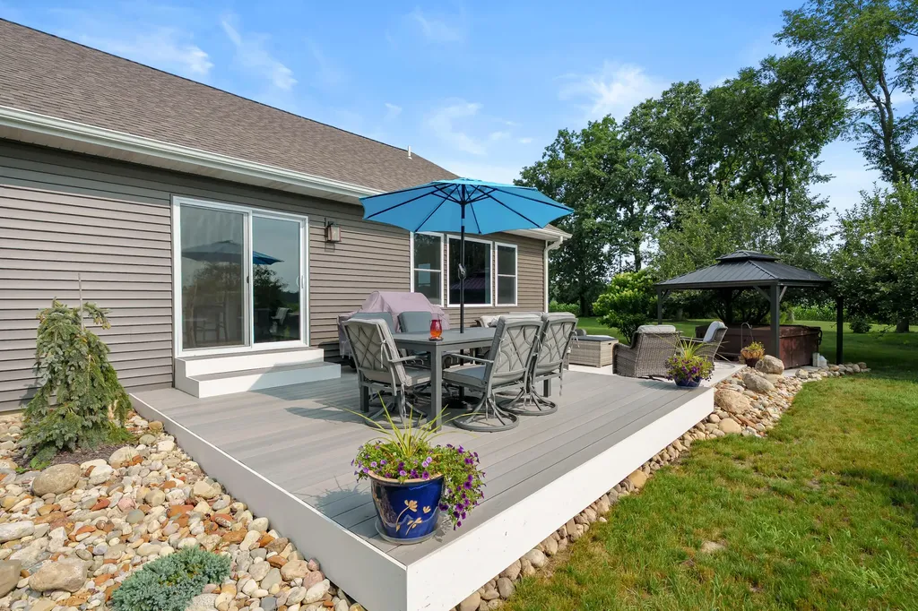 315 Prairiewood Drive Otsego Township MI 49078