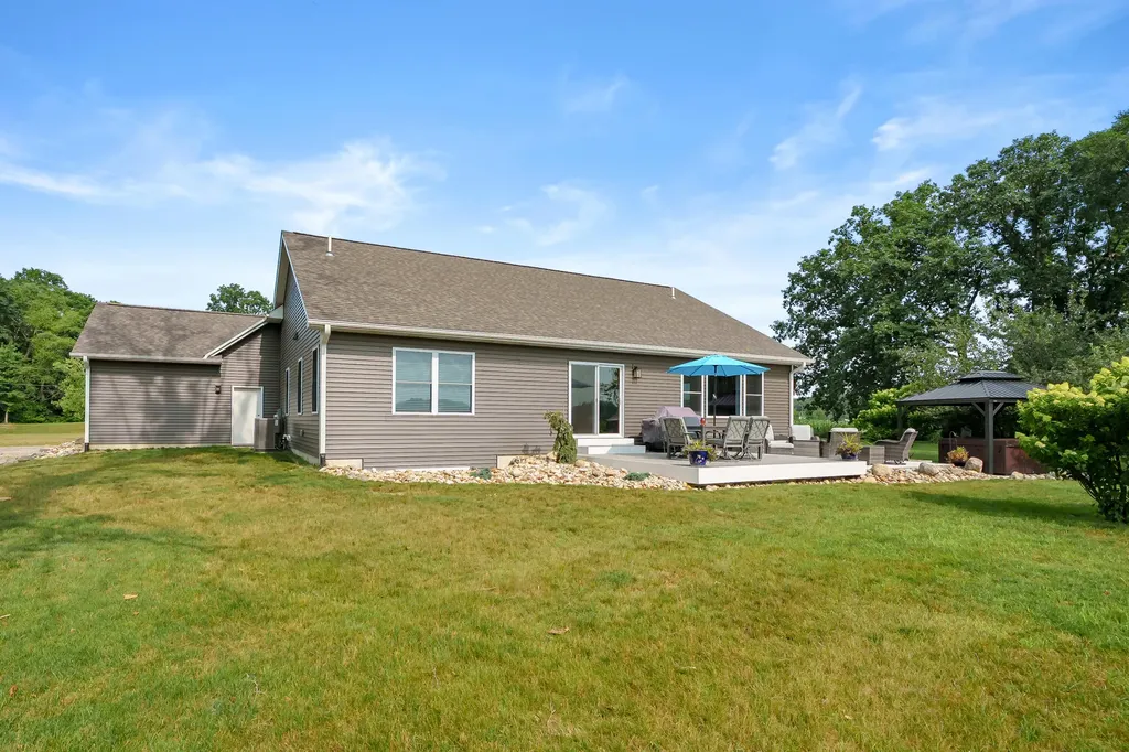 315 Prairiewood Drive Otsego Township MI 49078