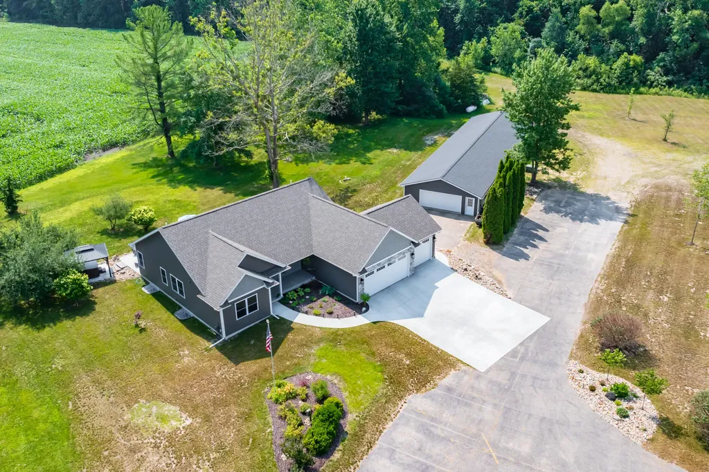 315 Prairiewood Drive Otsego Township MI 49078
