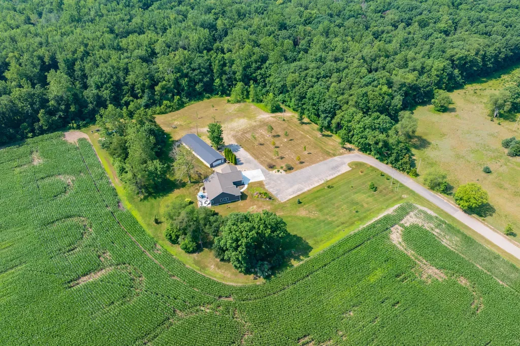 315 Prairiewood Drive Otsego Township MI 49078
