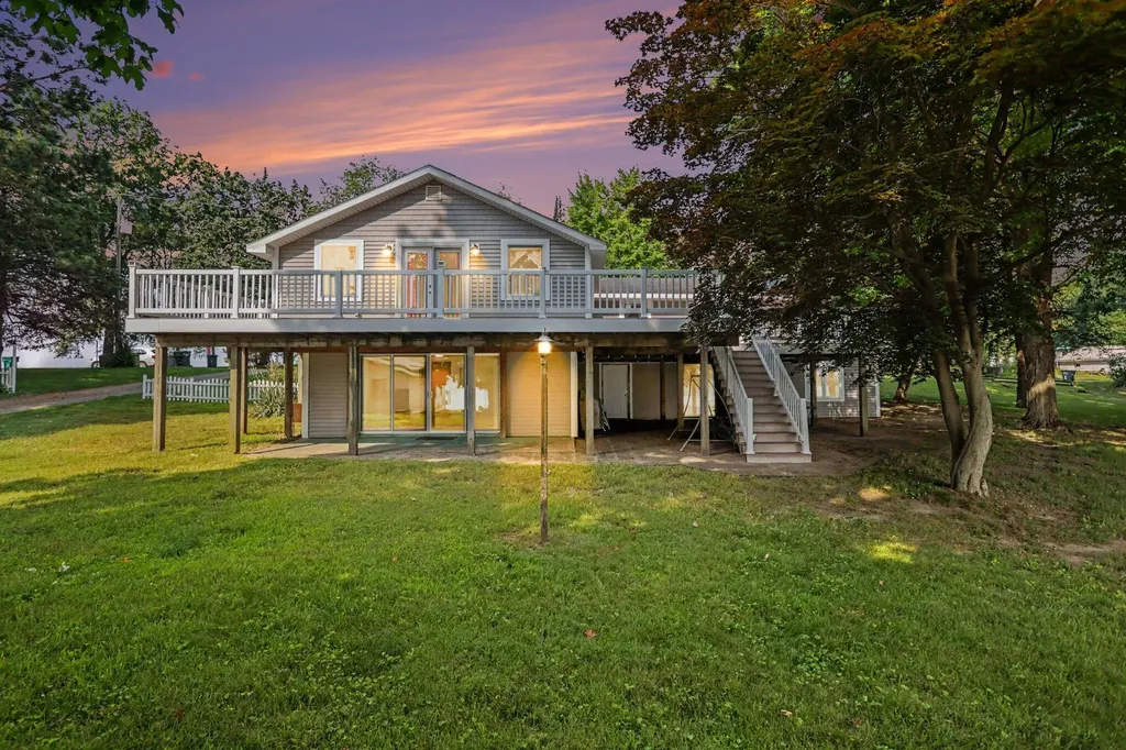 58881 Yeatter Road Colon Township MI 49040