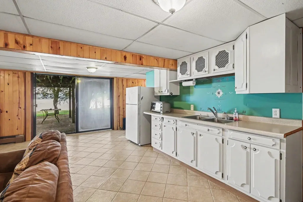 58881 Yeatter Road Colon Township MI 49040