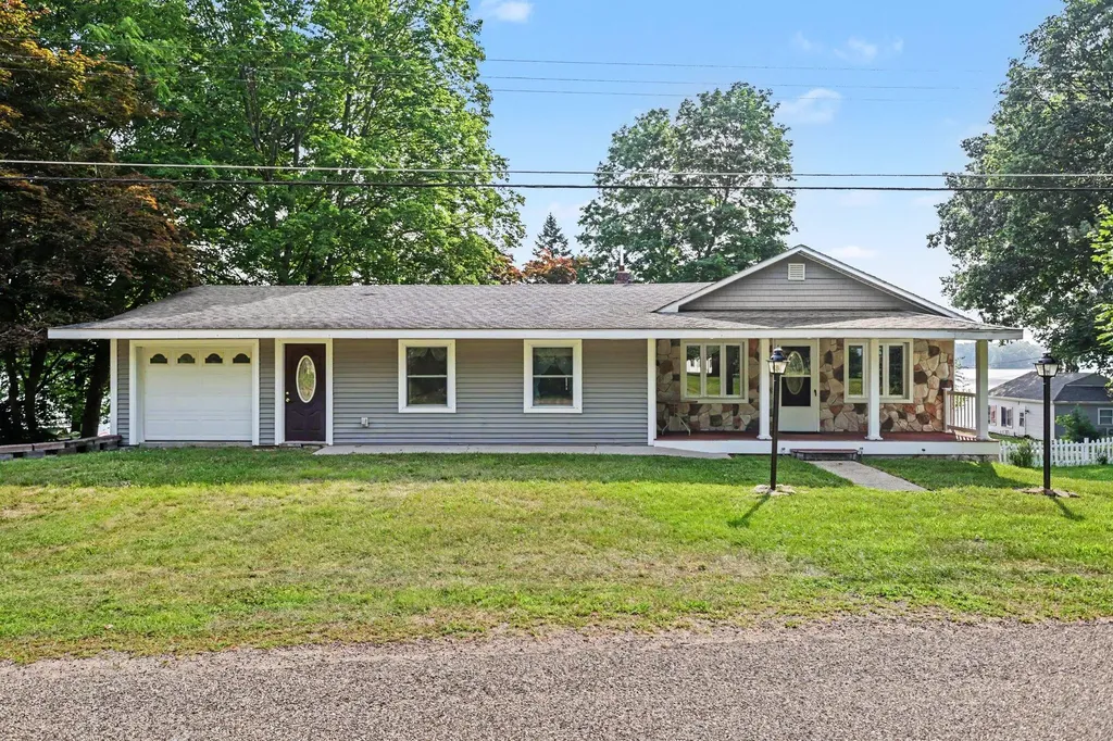 58881 Yeatter Road Colon Township MI 49040