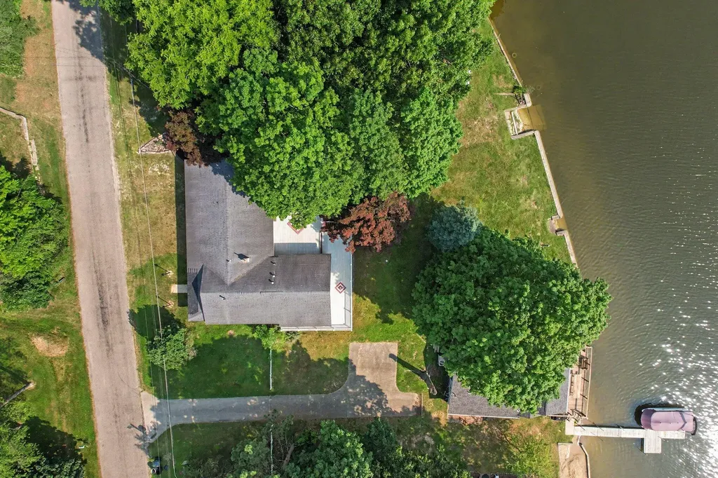 58881 Yeatter Road Colon Township MI 49040