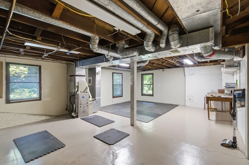 2125 Ridge Road Kalamazoo City MI 49008