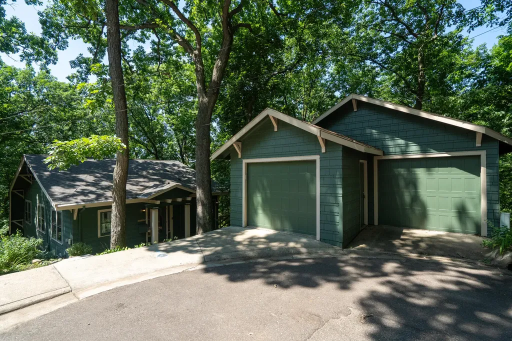 2125 Ridge Road Kalamazoo City MI 49008