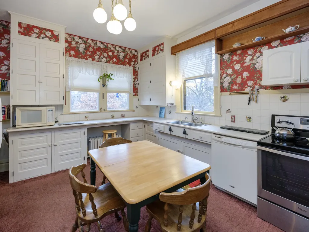 204 Monroe Street Kalamazoo City MI 49006