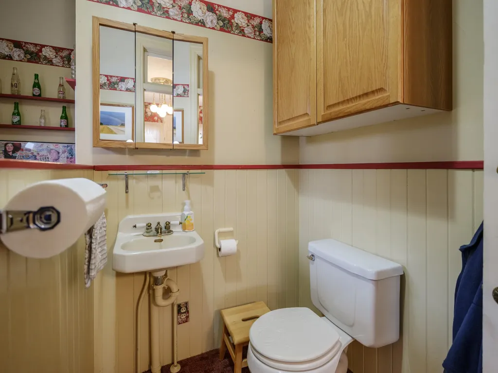 204 Monroe Street Kalamazoo City MI 49006