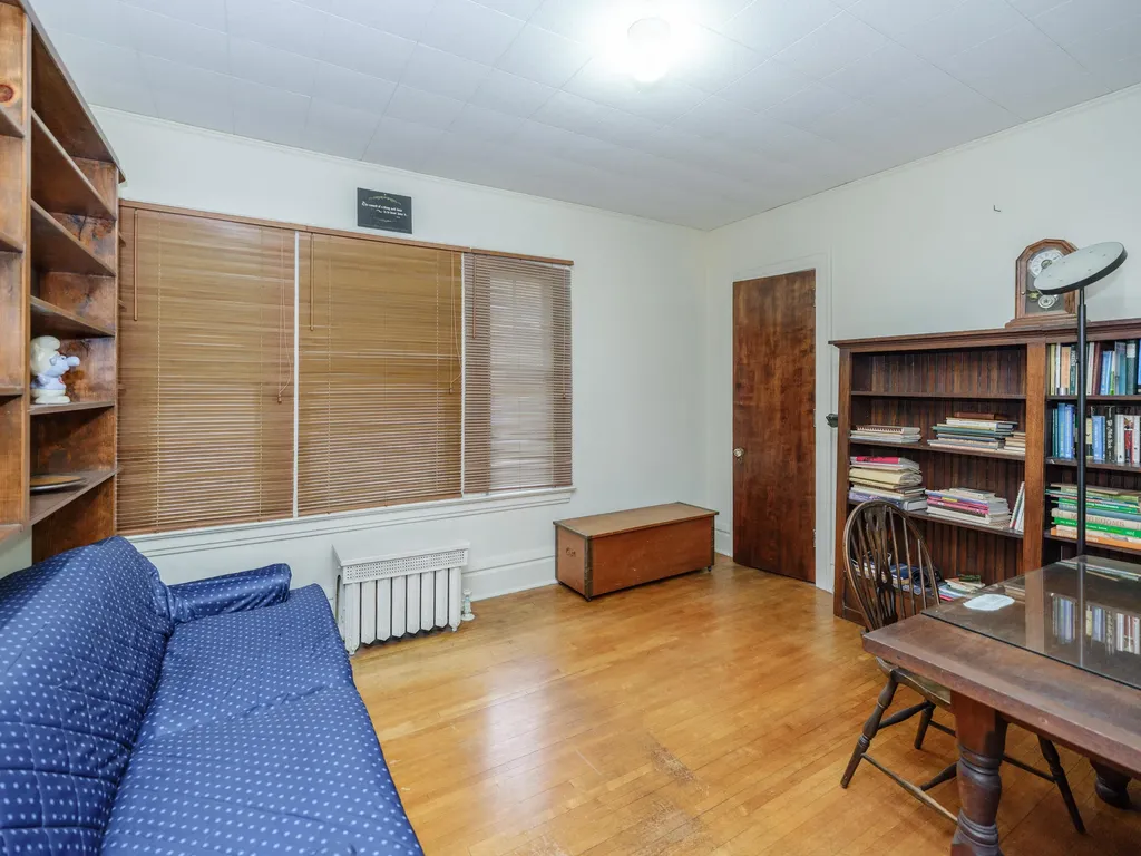 204 Monroe Street Kalamazoo City MI 49006