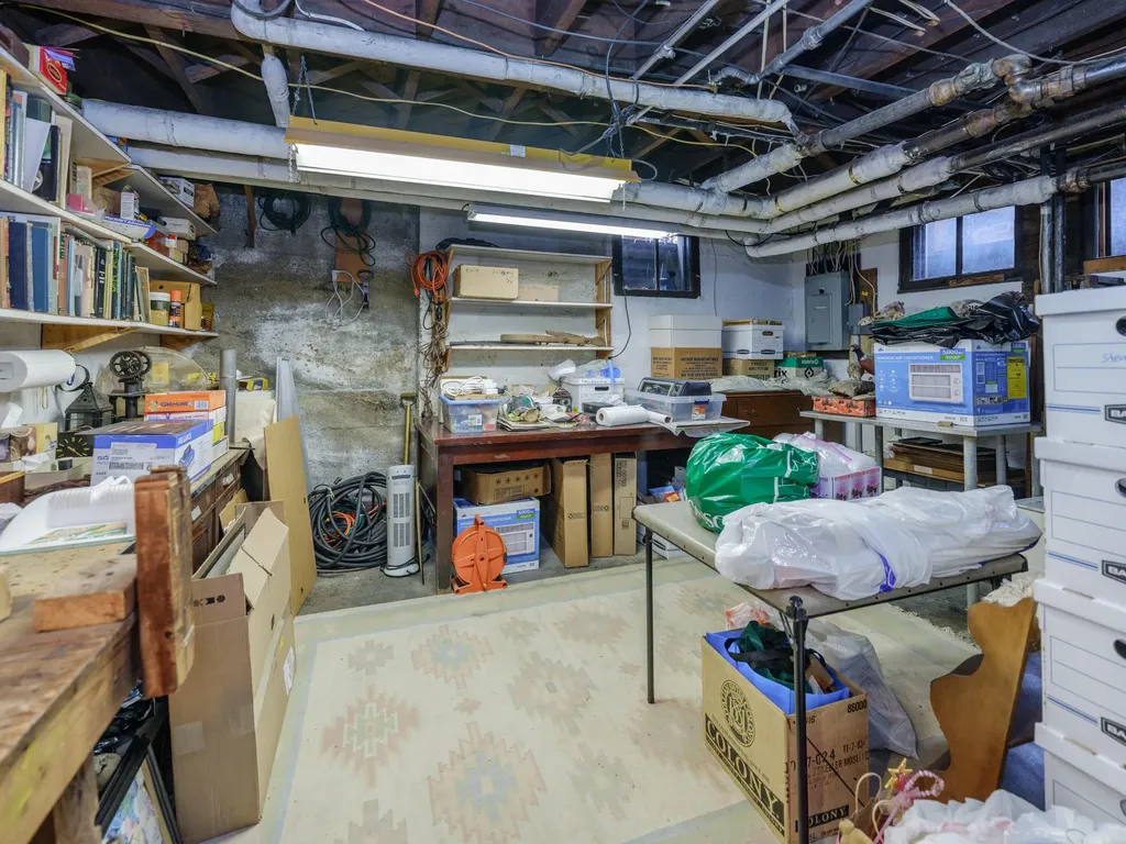 204 Monroe Street Kalamazoo City MI 49006