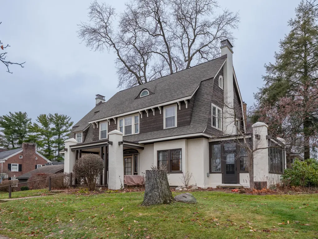 204 Monroe Street Kalamazoo City MI 49006