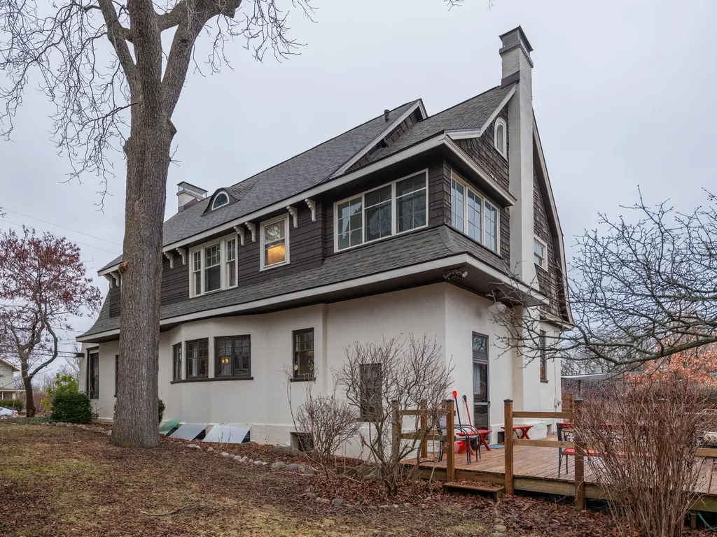 204 Monroe Street Kalamazoo City MI 49006