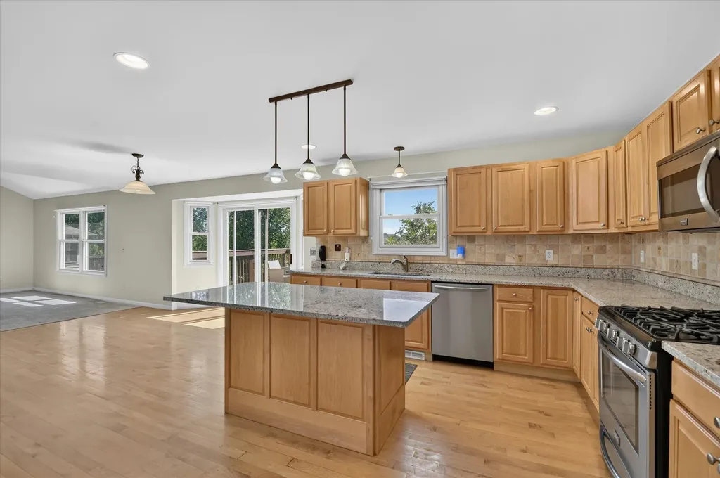 1041 Bicentennial Parkway Pittsfield Charter Township MI 48108