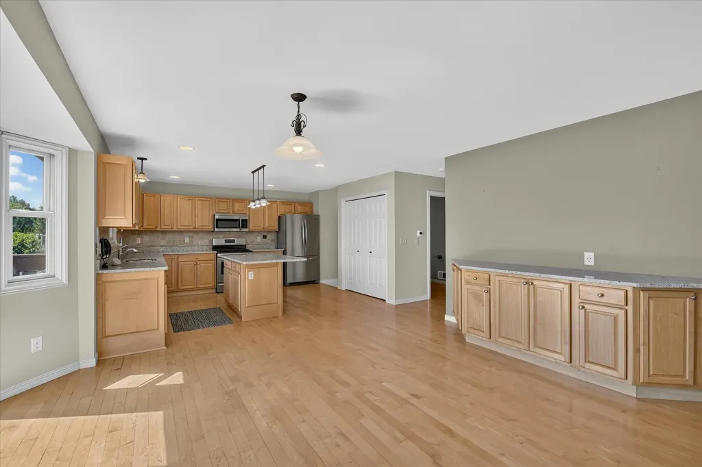 1041 Bicentennial Parkway Pittsfield Charter Township MI 48108