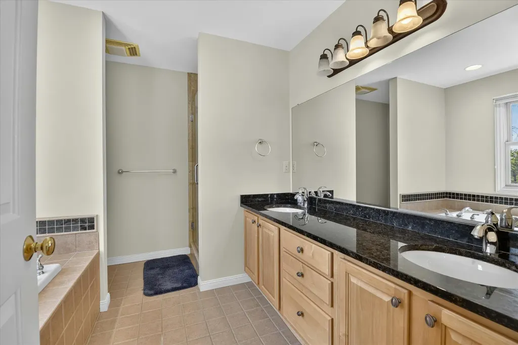 1041 Bicentennial Parkway Pittsfield Charter Township MI 48108
